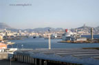 nave nel porto di marsiglia