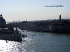 canal grande e gondole a venezia