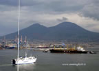 arrivo nel porto di napoli