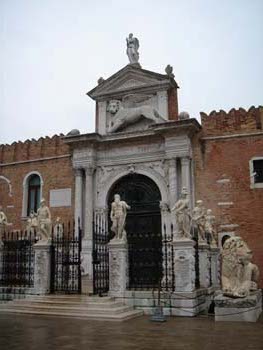 leoni entrata arsenale militare marittimo di Venezia