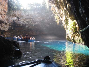 lago vicino Assos