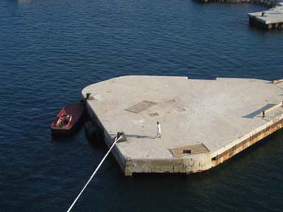 ormeggio nel porto di marsiglia