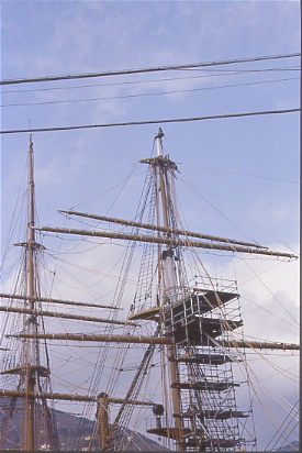 da terra nave scuola Amerigo Vespucci ai lavori